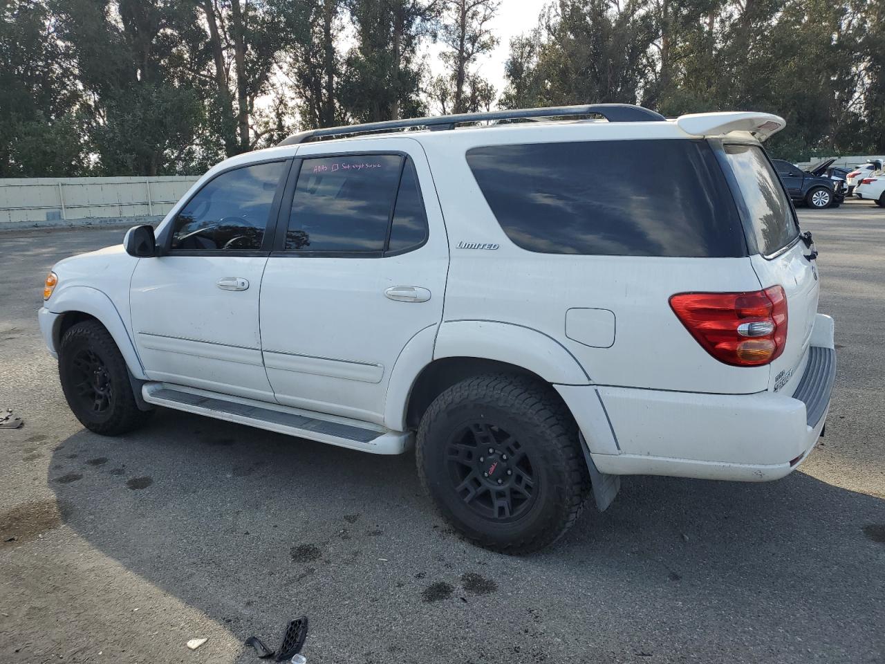 Изображение 2 2004 TOYOTA SEQUOIA LIMITED 2004 с VIN 5TDZT38A94S235268