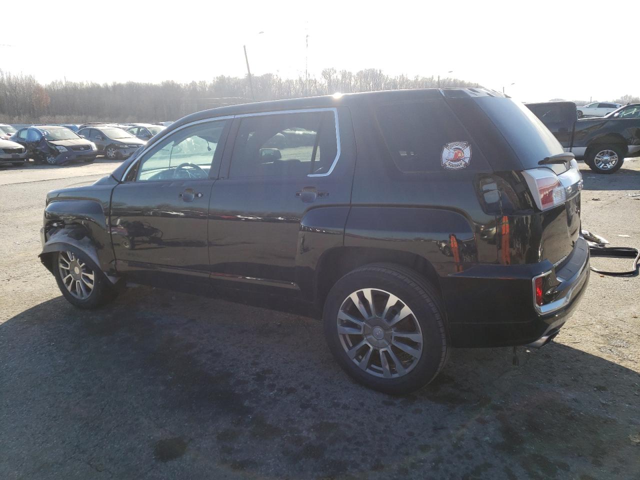 Image 2 of 2016 GMC TERRAIN DENALI 2016 with VIN 2GKFLRE32G6203566