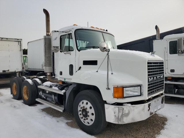Image 1 of 2002 MACK 600 CH600 2002 with VIN 1M1AA13Y22W148465