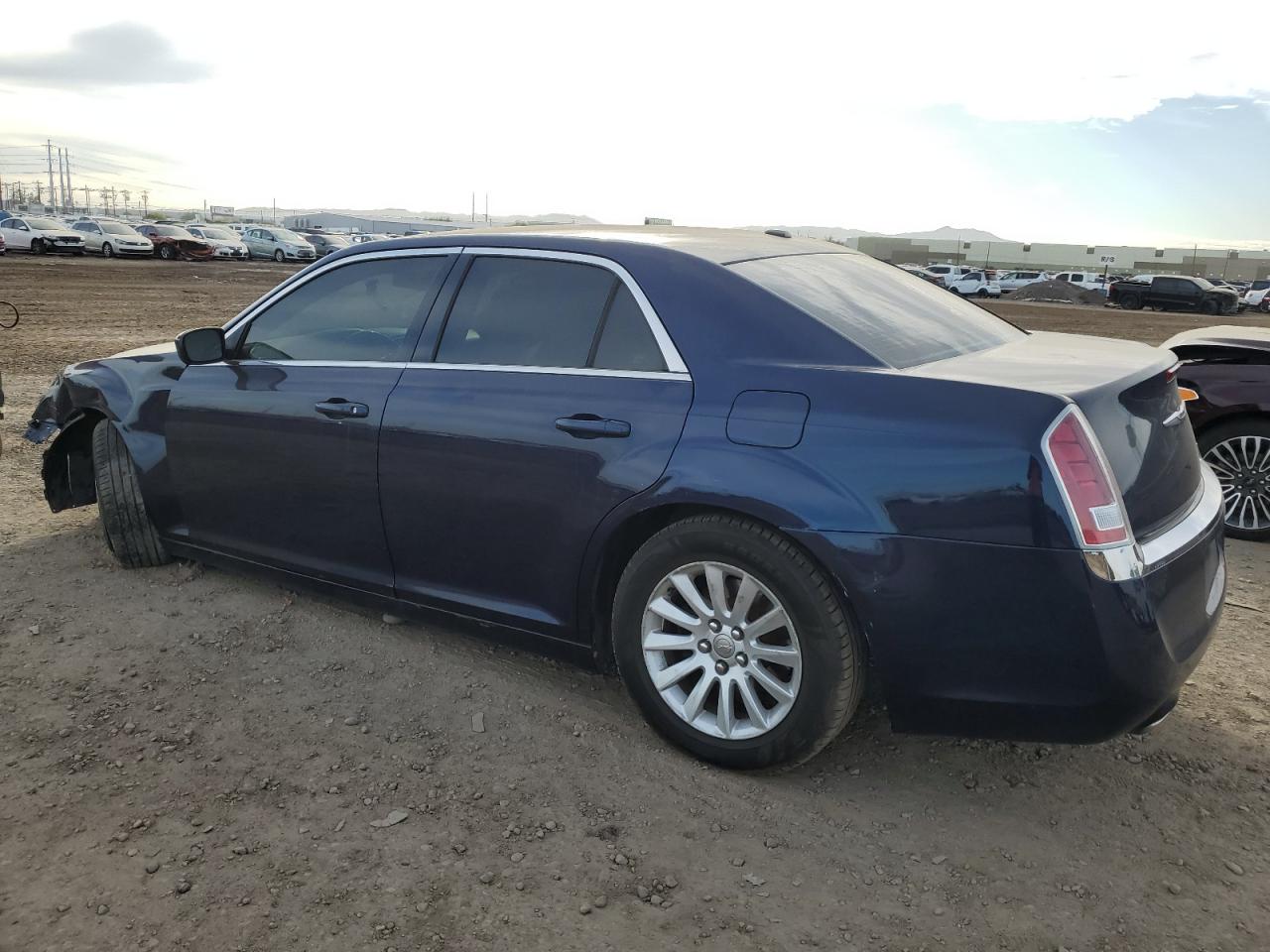 Obraz 2 z 2014 CHRYSLER 300  2014 z VIN 2C3CCAAG0EH119938
