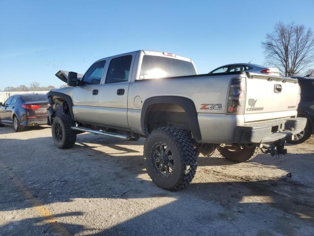 Obraz 2 z 2005 CHEVROLET SILVERADO K1500 2005 z VIN 2GCEK13T051271406