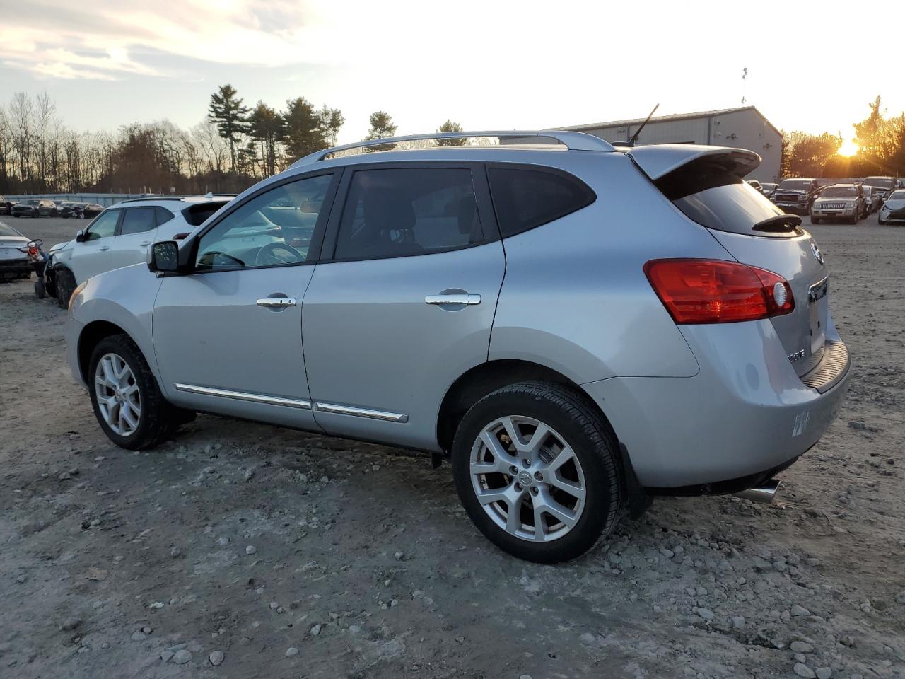 Obraz 2 z 2013 NISSAN ROGUE S 2013 z VIN JN8AS5MT2DW534012