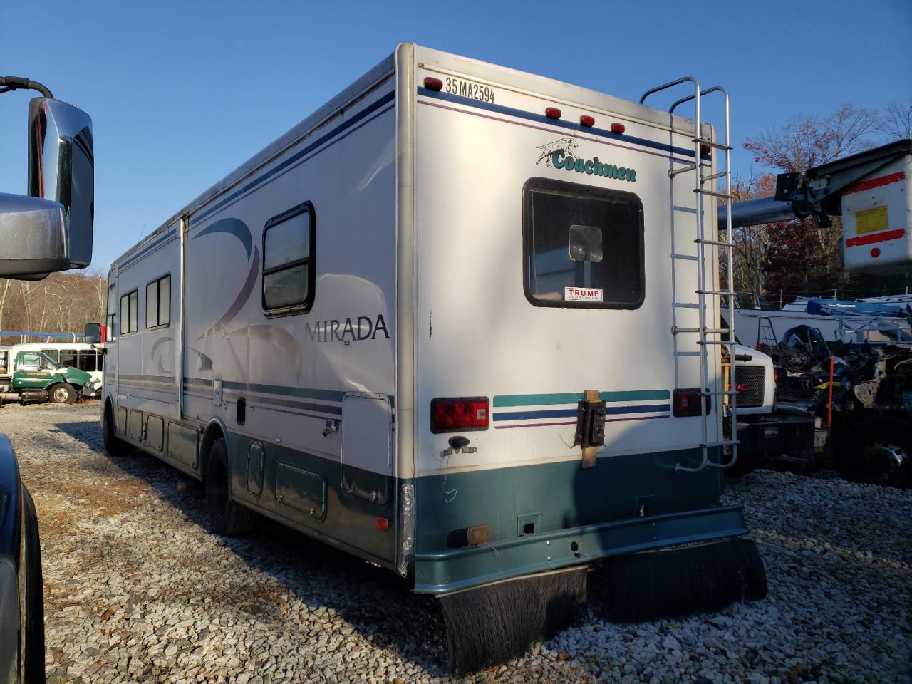 Image 3 of 1999 FORD F550 SUPER DUTY STRIPPED CHASSIS 1999 with VIN 3FCMF53S2XJA34881