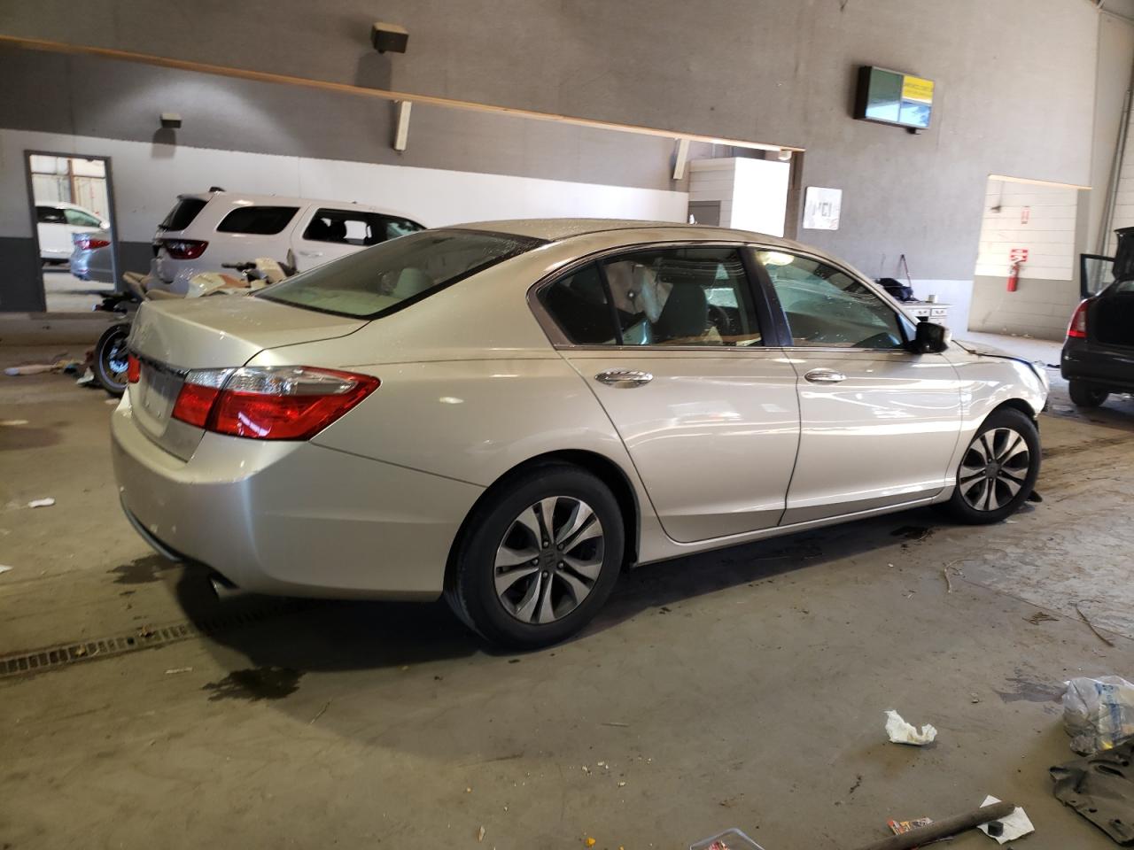 Изображение 3 2014 HONDA ACCORD LX 2014 с VIN 1HGCR2F30EA264600