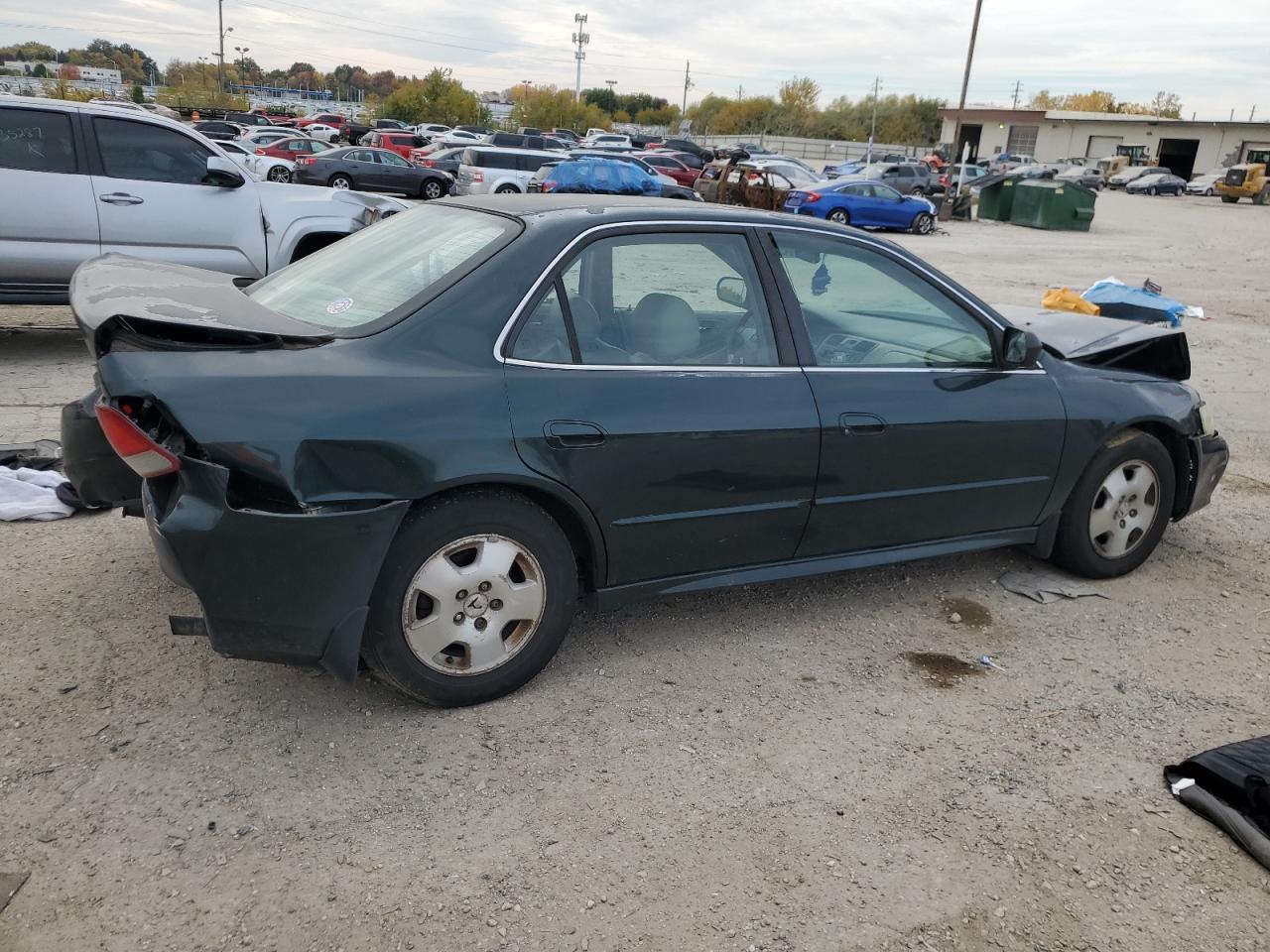 Image 3 of 2001 HONDA ACCORD EX 2001 with VIN 1HGCG16581A048876