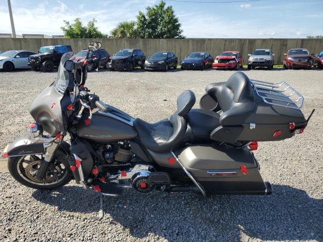 Image 3 of 2018 HARLEY-DAVIDSON FLHTK ULTRA LIMITED 2018 with VIN 1HD1KED12JB614891