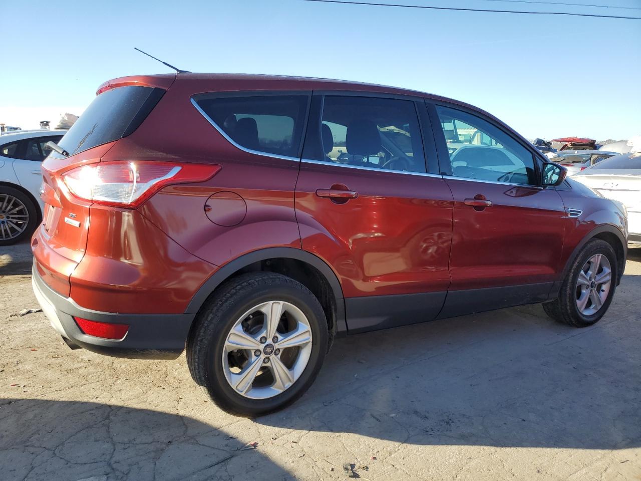 Image 3 of 2014 FORD ESCAPE SE 2014 with VIN 1FMCU0GX1EUC09182