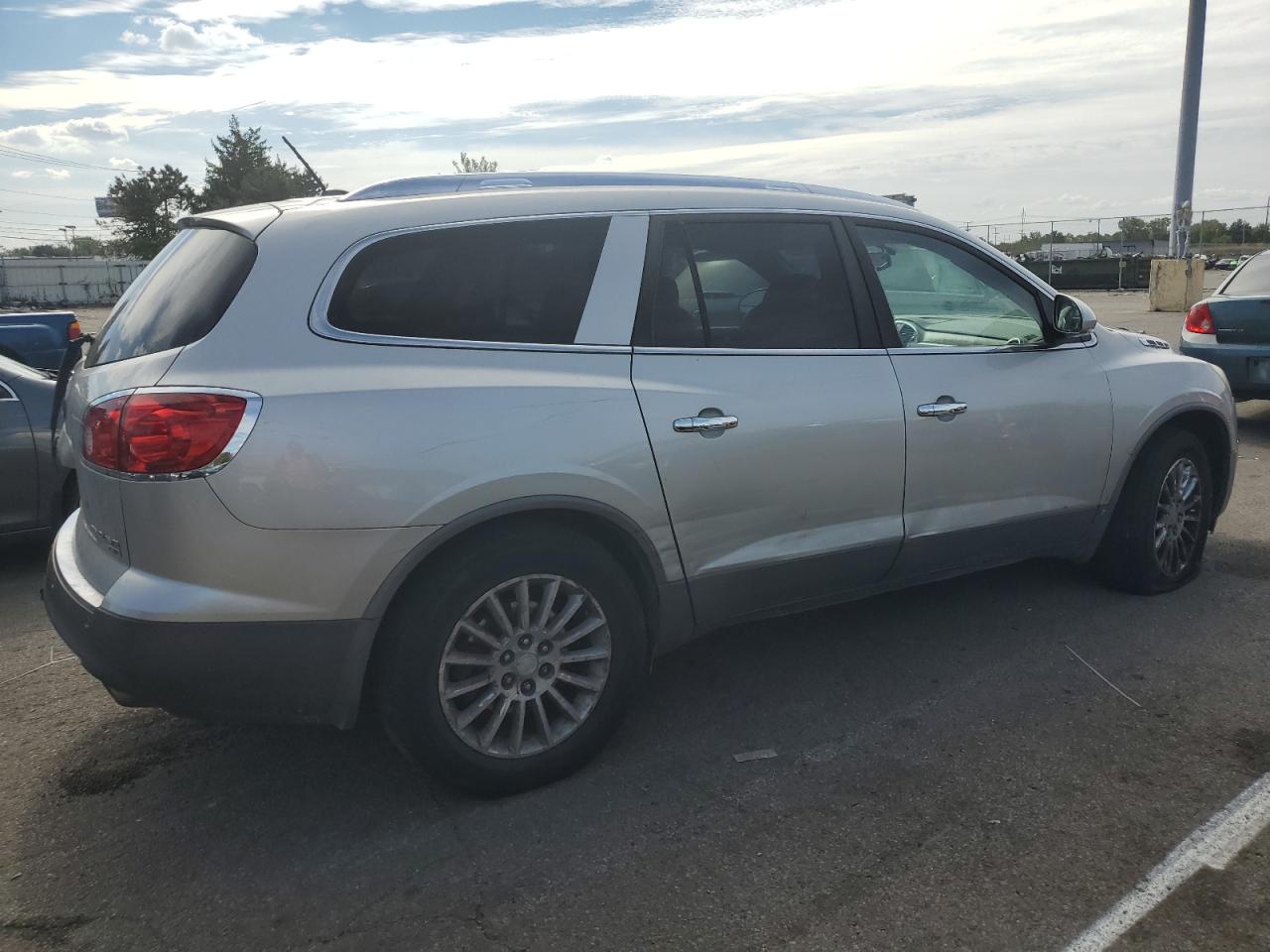 Image 3 of Buick Enclave Cxl 2008 with VIN 5GAEV23788J106442
