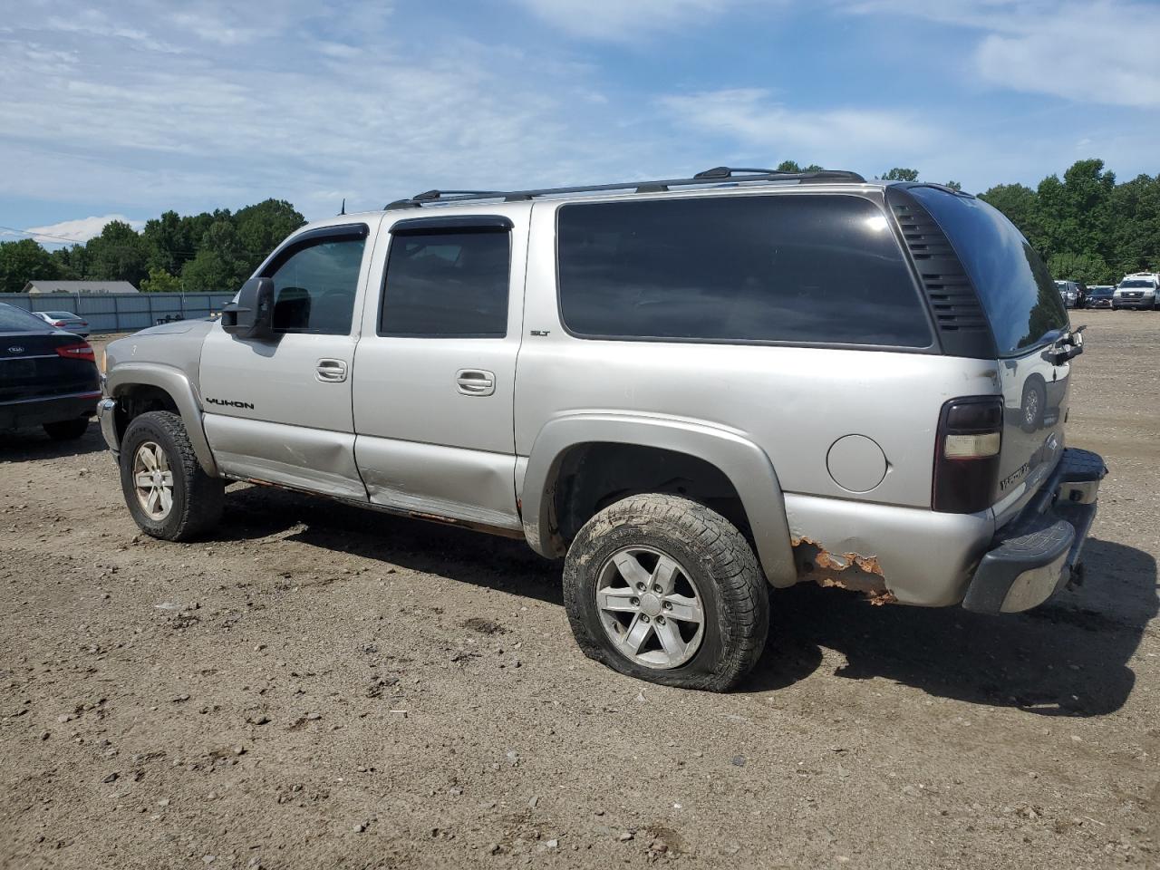Obraz 2 z 2004 GMC YUKON XL K1500 2004 z VIN 3GKFK16ZX4G263859