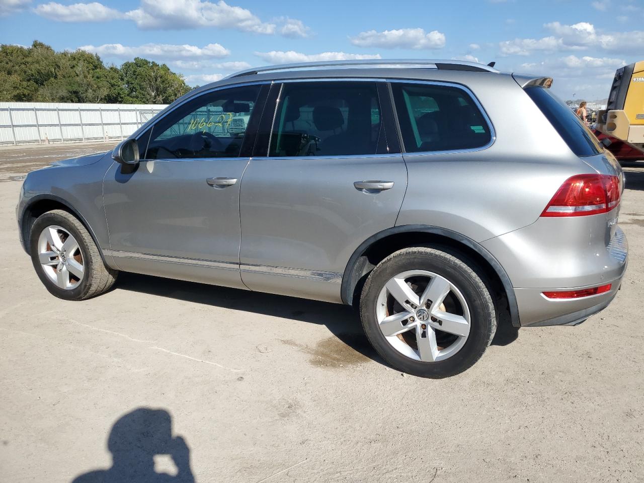 Obraz 2 z 2011 VOLKSWAGEN TOUAREG HYBRID 2011 z VIN WVGFG9BP3BD002644