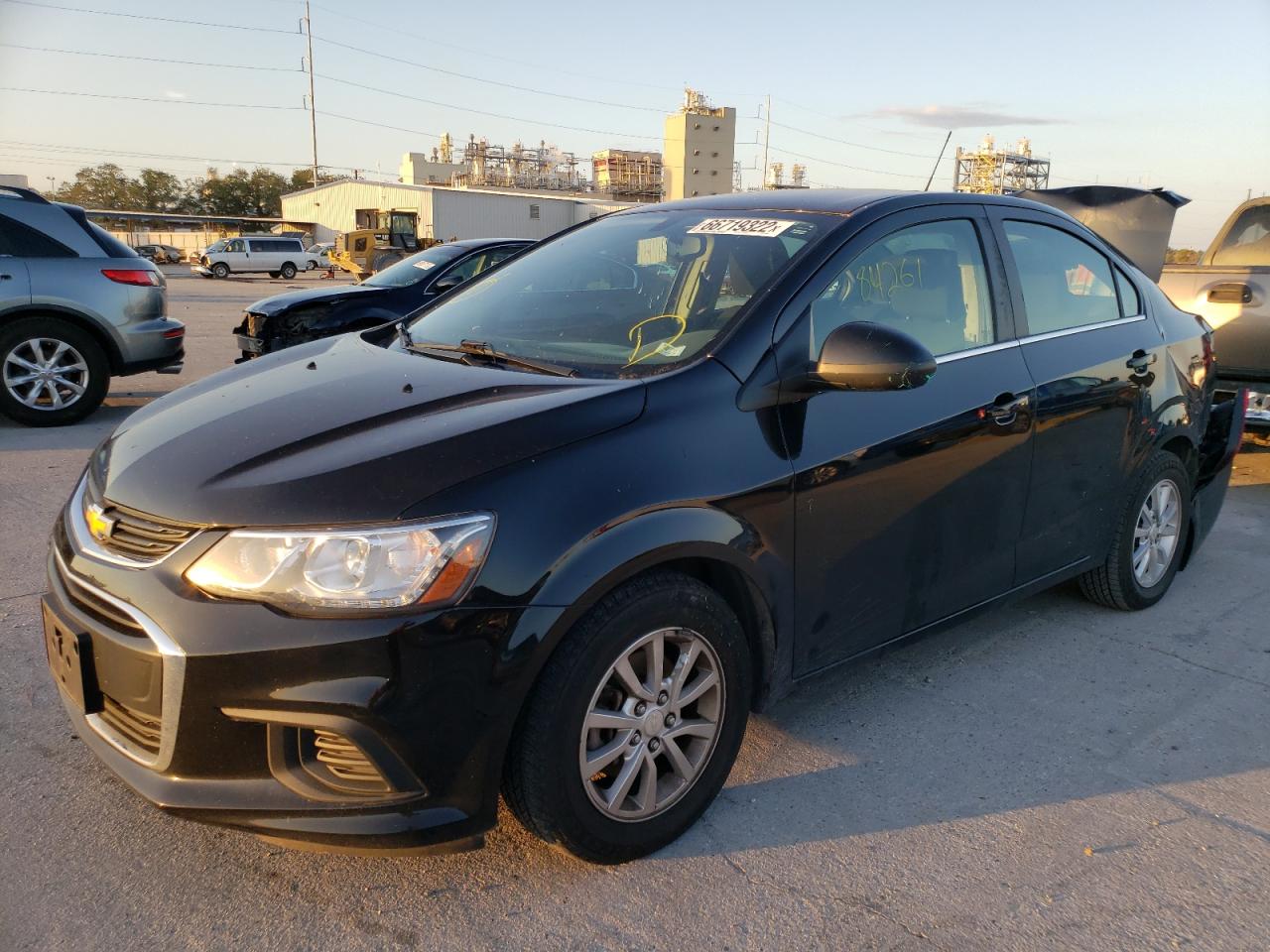 Изображение 2 2018 CHEVROLET SONIC LT 2018 с VIN 1G1JD5SH9J4137949