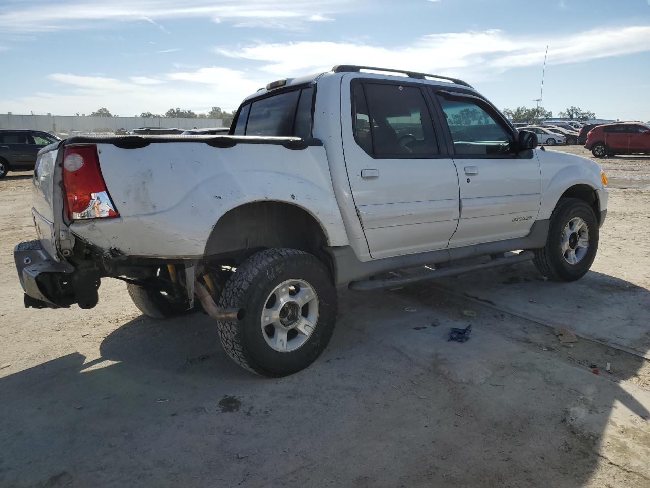 Image 3 of 2002 FORD EXPLORER SPORT TRAC  2002 with VIN 1FMZU67E52UC47280