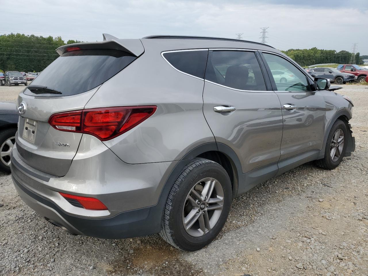 Image 3 of Hyundai Santa Fe Sport 2018 with VIN 5NMZU3LBXJH077759