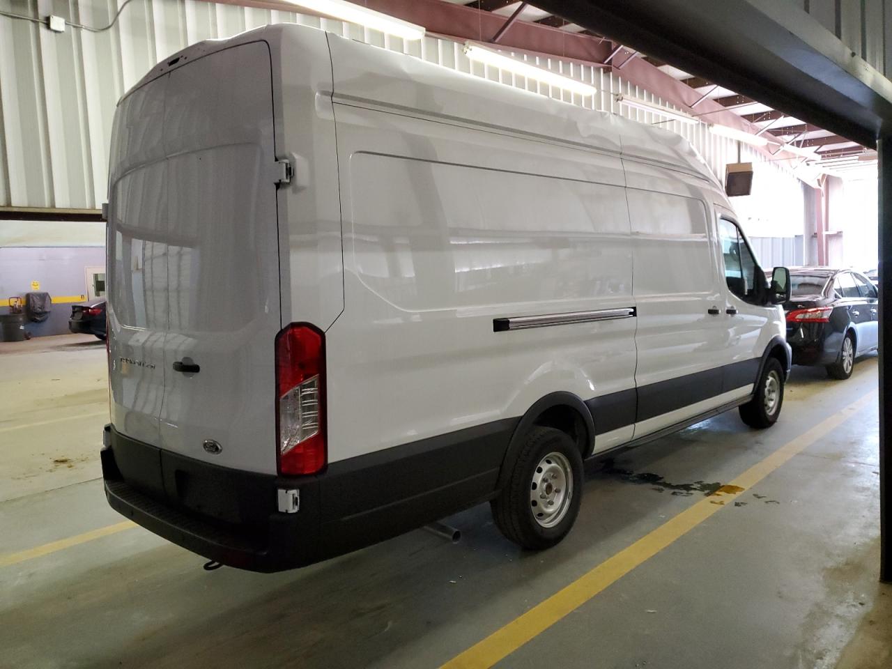 Изображение 3 2023 FORD TRANSIT T-250 2023 с VIN 1FTBR3X80PKA56028