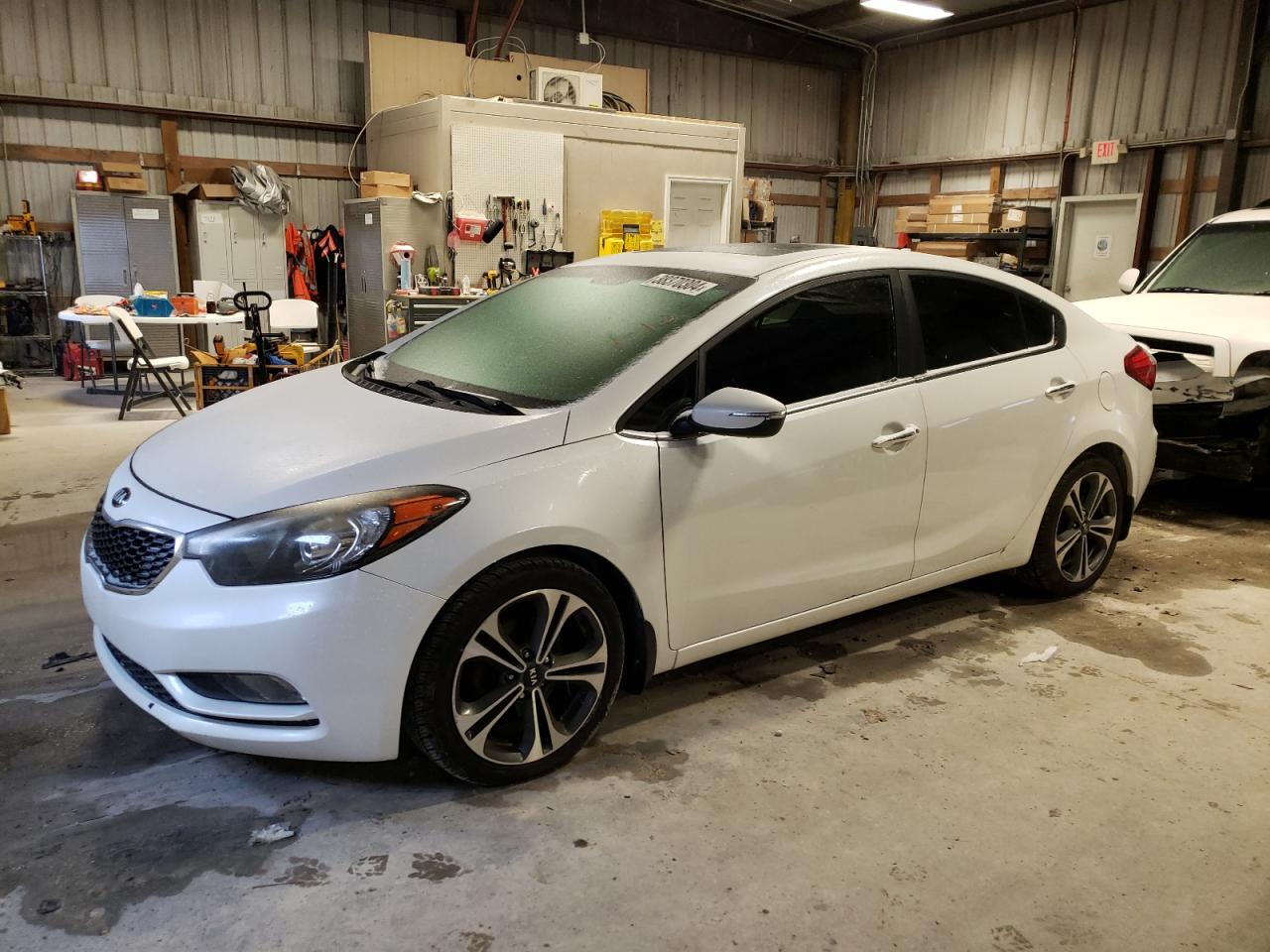 Image 1 of 2016 KIA FORTE EX 2016 with VIN KNAFZ4A87G5505040