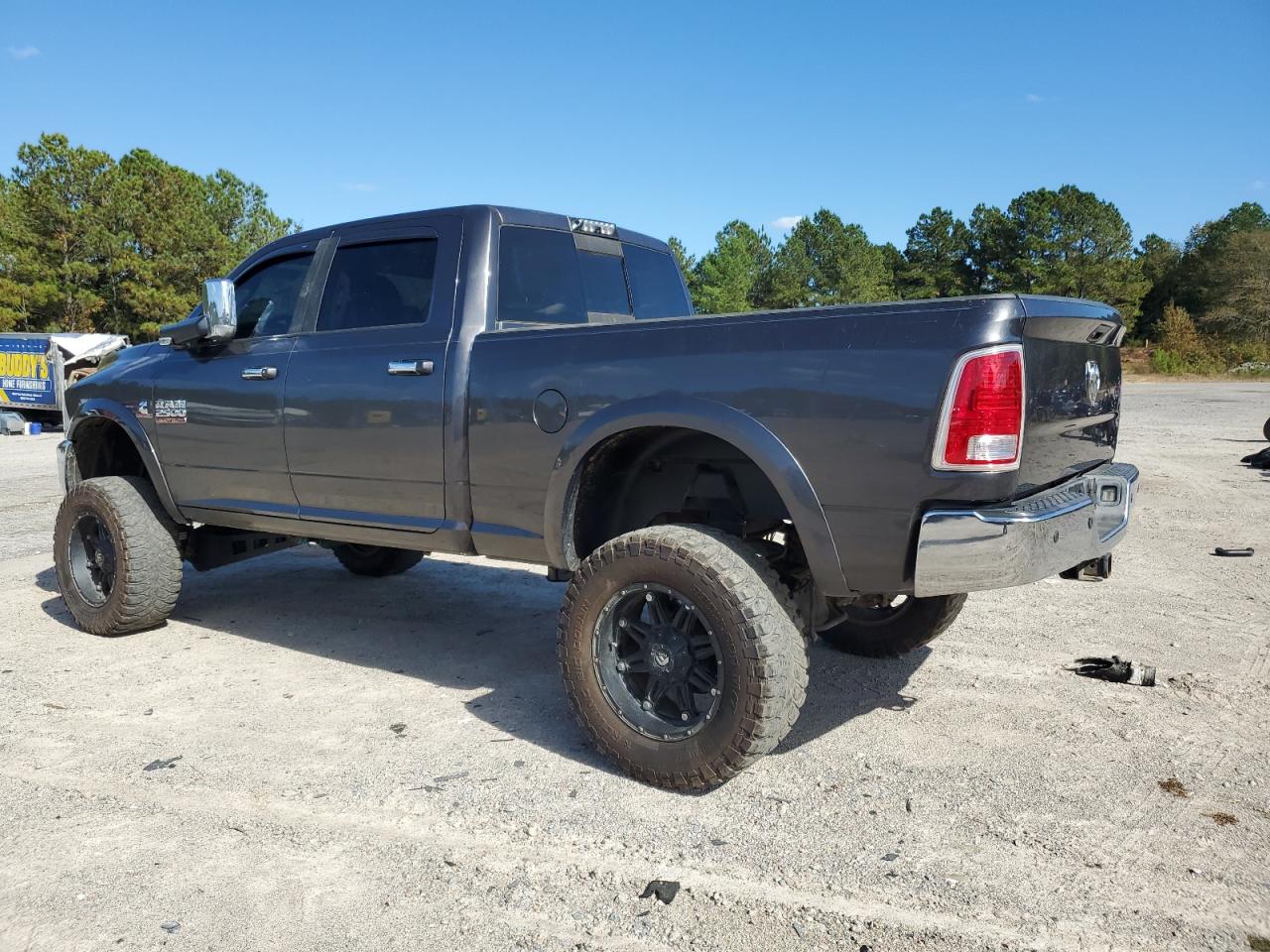 Image 2 of 2015 RAM 2500 LARAMIE 2015 with VIN 3C6UR5FL4FG651312