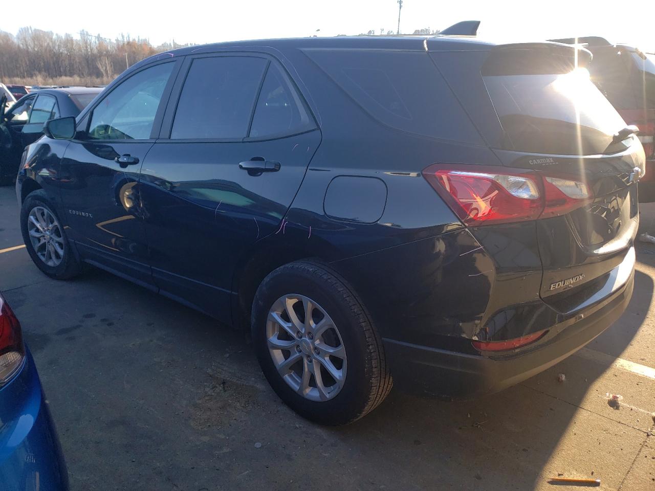 Изображение 2 2021 CHEVROLET EQUINOX LS 2021 с VIN 2GNAXHEV5M6150595