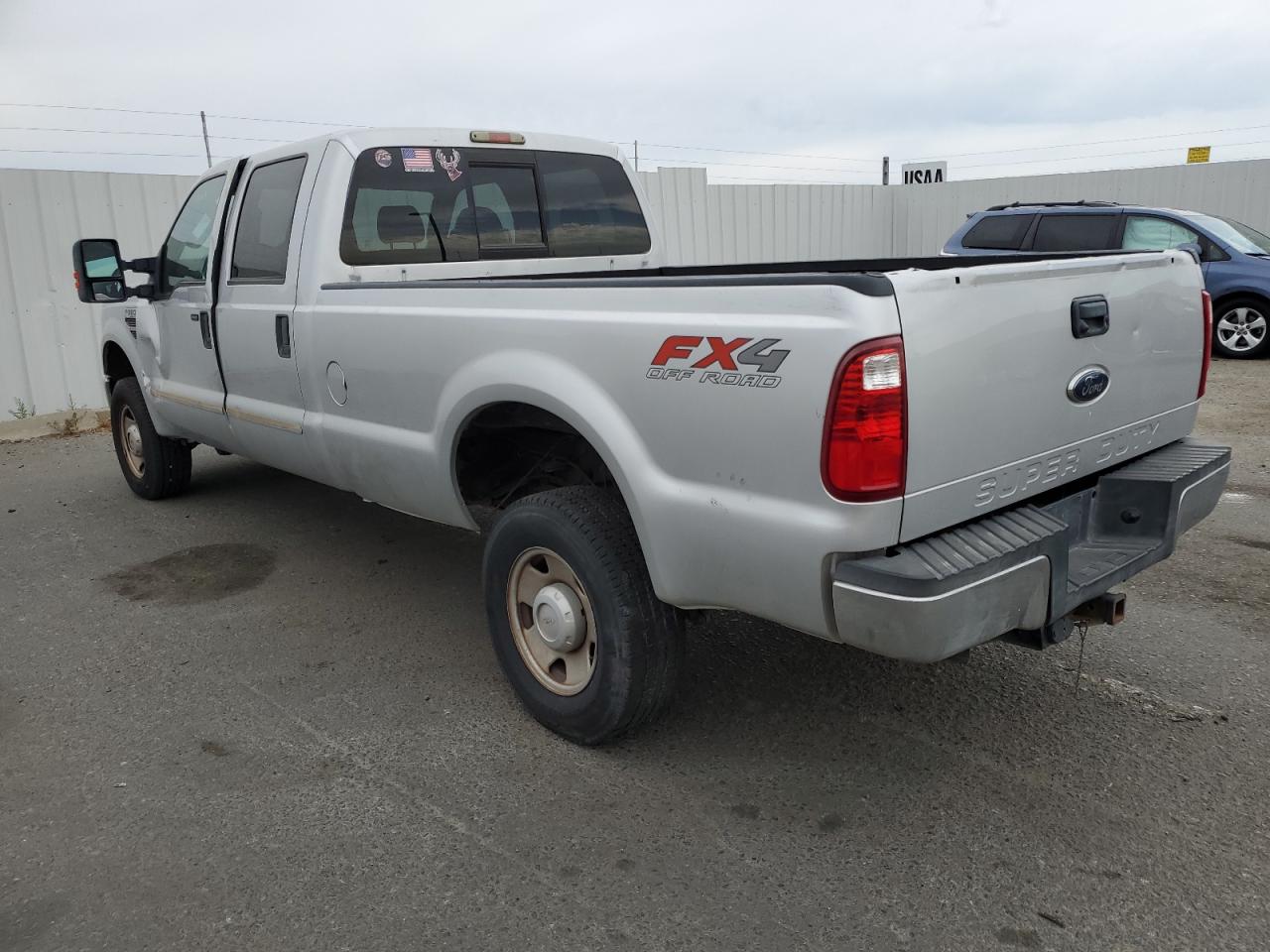 Image 2 of Ford F350 Super Duty 2010 with VIN 1FTSW3BR3AEA56023