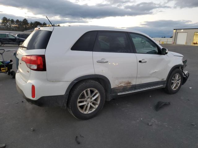 Image 3 of 2015 KIA SORENTO LX 2015 with VIN 5XYKTCA6XFG569879