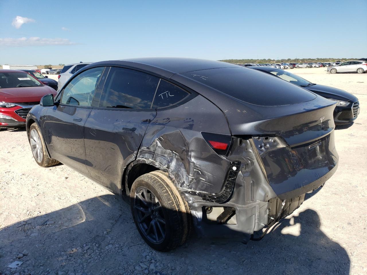 Изображение 2 2023 TESLA MODEL Y  2023 с VIN 7SAYGDEEXPA157203