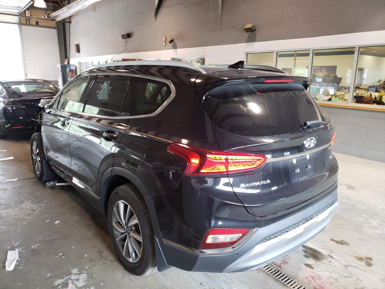 Image 3 of 2020 HYUNDAI SANTA FE LIMITED 2020 with VIN 5NMS5CAD8LH274094