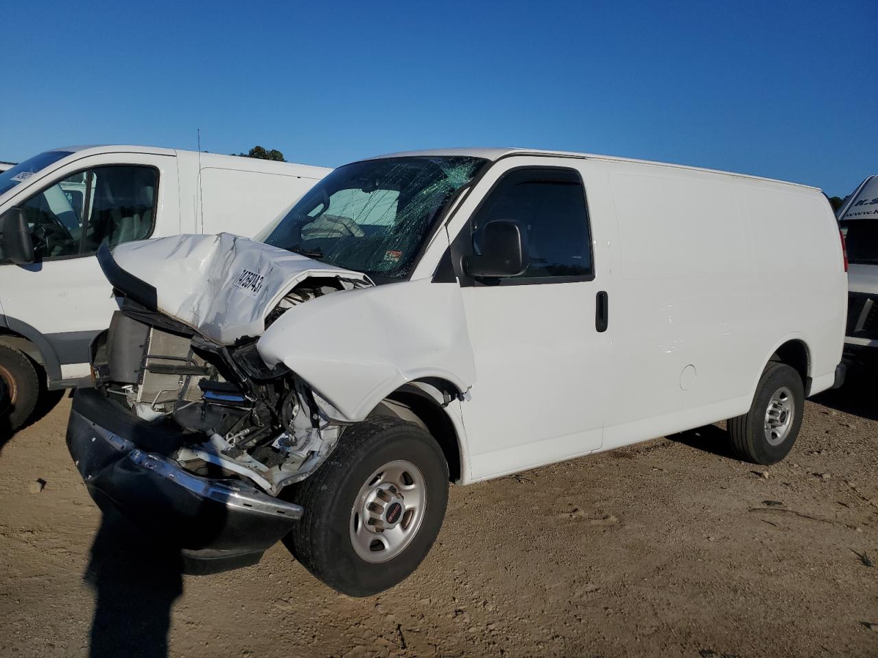 Image 1 of 2019 GMC SAVANA G2500 2019 with VIN 1GTW7AFG1K1235892