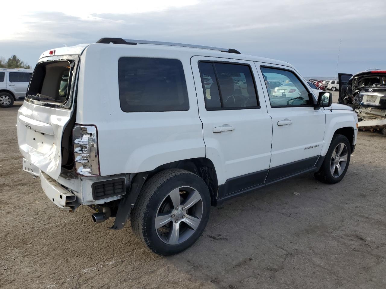 Изображение 3 2016 JEEP PATRIOT LATITUDE 2016 с VIN 1C4NJPFA4GD528493