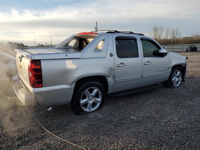 Изображение 3 2013 CHEVROLET AVALANCHE LTZ 2013 с VIN 3GNTKGE7XDG364022