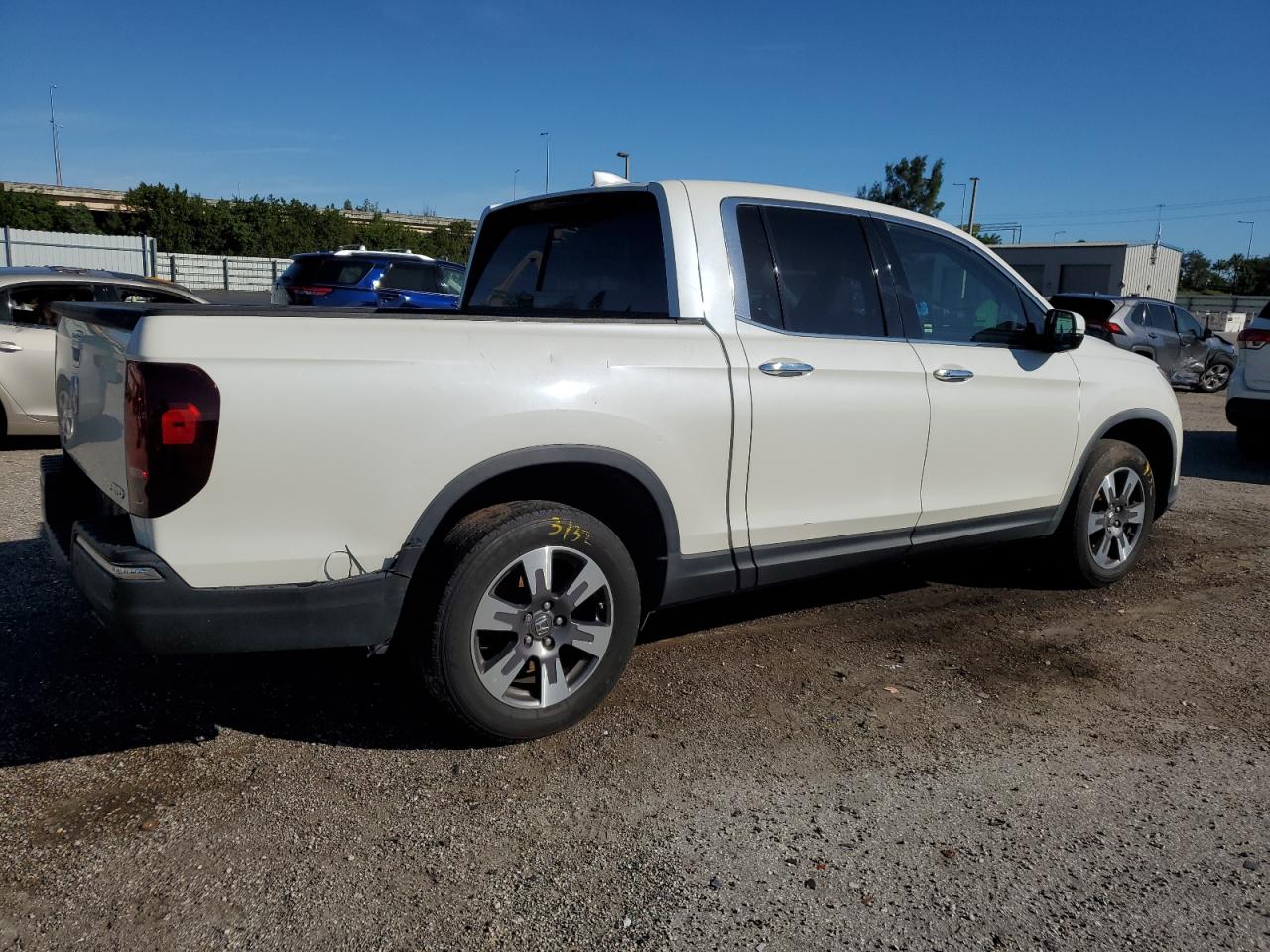 Obraz 3 z 2019 HONDA RIDGELINE RTL 2019 z VIN 5FPYK3F77KB023385