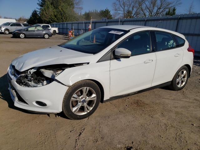 Image 1 of 2013 FORD FOCUS SE 2013 with VIN 1FADP3K2XDL325360