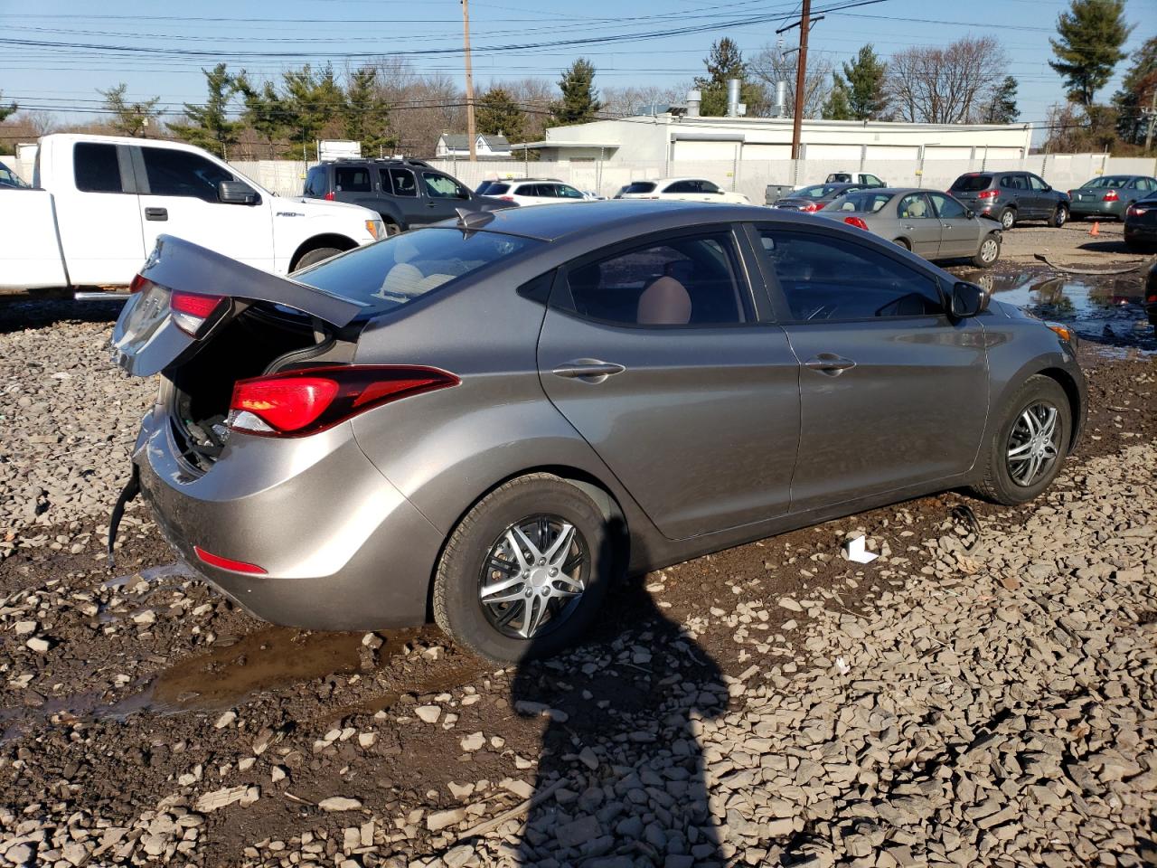 Image 3 of 2016 HYUNDAI ELANTRA SE 2016 with VIN 5NPDH4AE9GH744740