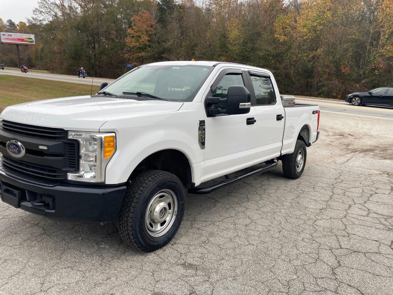 Obraz 2 z 2017 FORD F250 SUPER DUTY 2017 z VIN 1FT7W2B67HEF20298