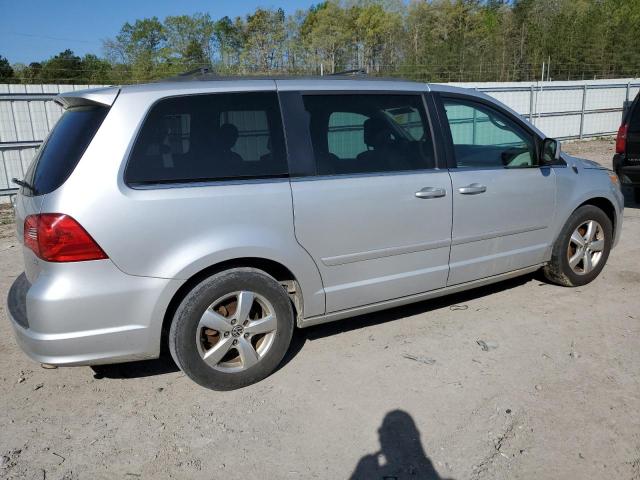 Image 3 of 2011 VOLKSWAGEN ROUTAN SE 2011 with VIN 2V4RW3DG1BR804787