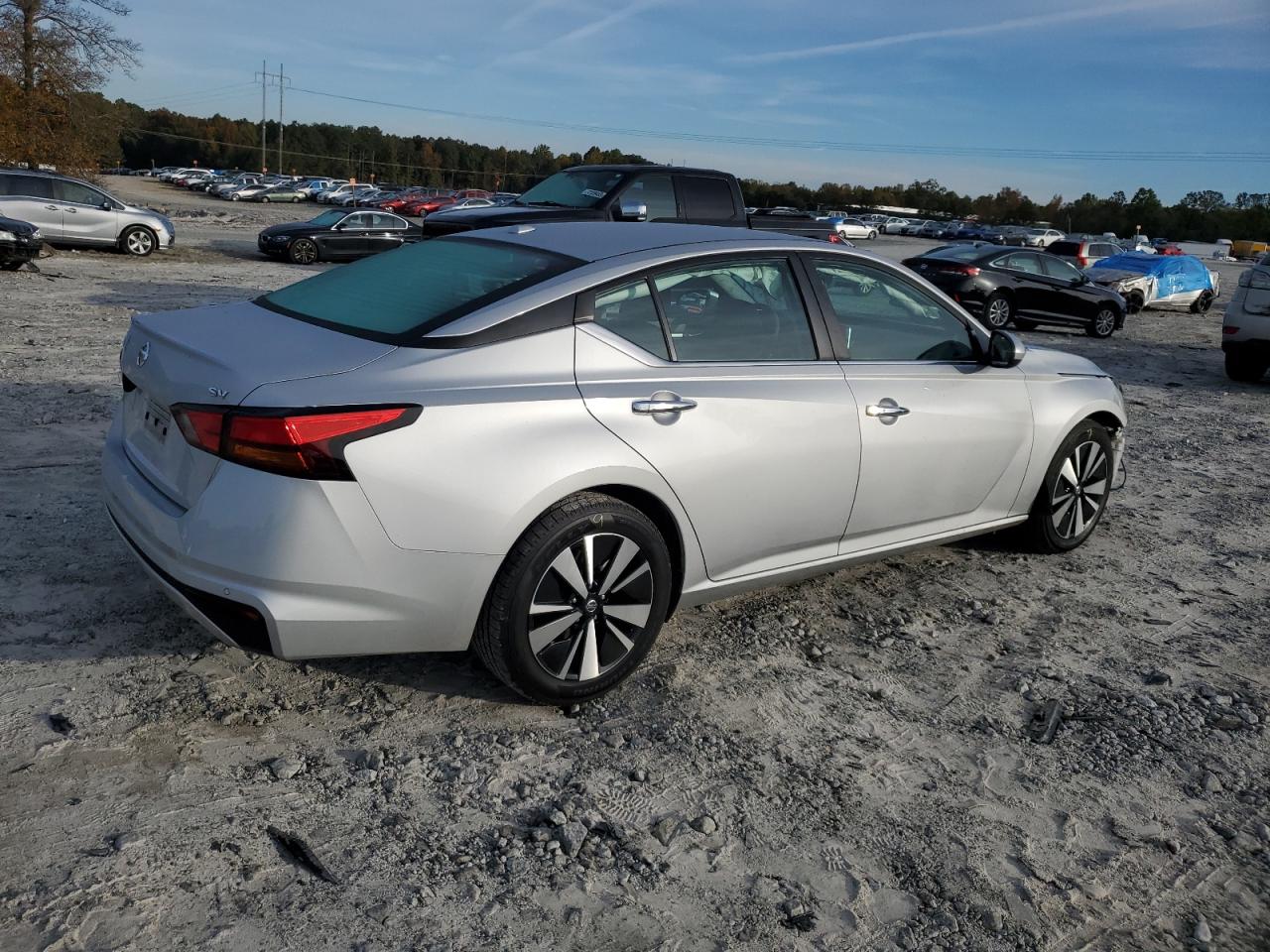 Изображение 3 2021 NISSAN ALTIMA SV 2021 с VIN 1N4BL4DV7MN333582