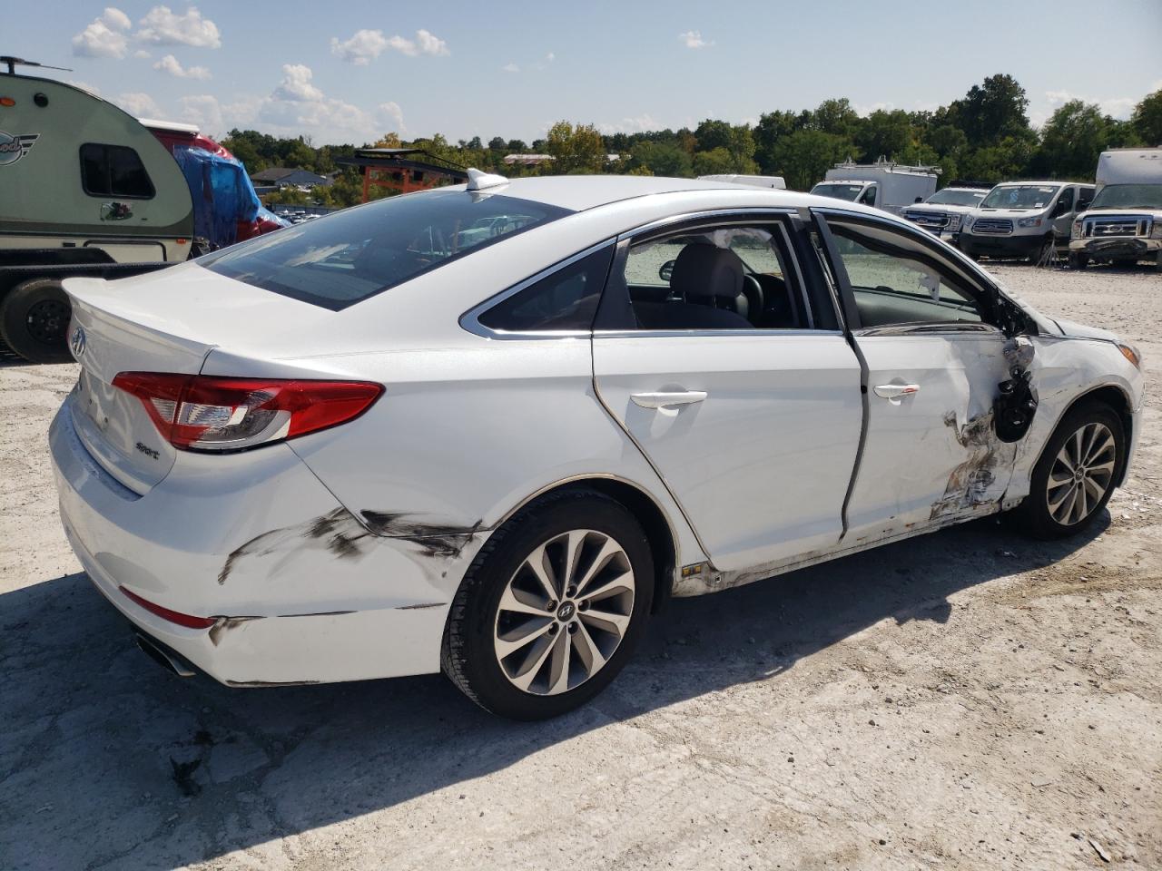 Image 3 of 2015 HYUNDAI SONATA SPORT 2015 with VIN 5NPE34AF5FH069043