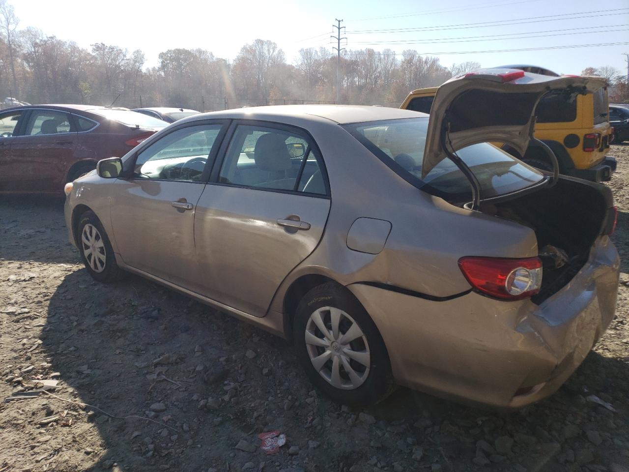 Obraz 2 z 2011 TOYOTA COROLLA BASE 2011 z VIN 2T1BU4EE2BC717193