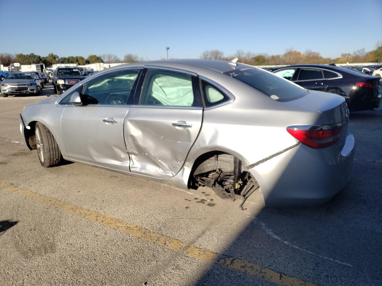 Изображение 2 2014 BUICK VERANO  2014 с VIN 1G4PP5SK4E4148220