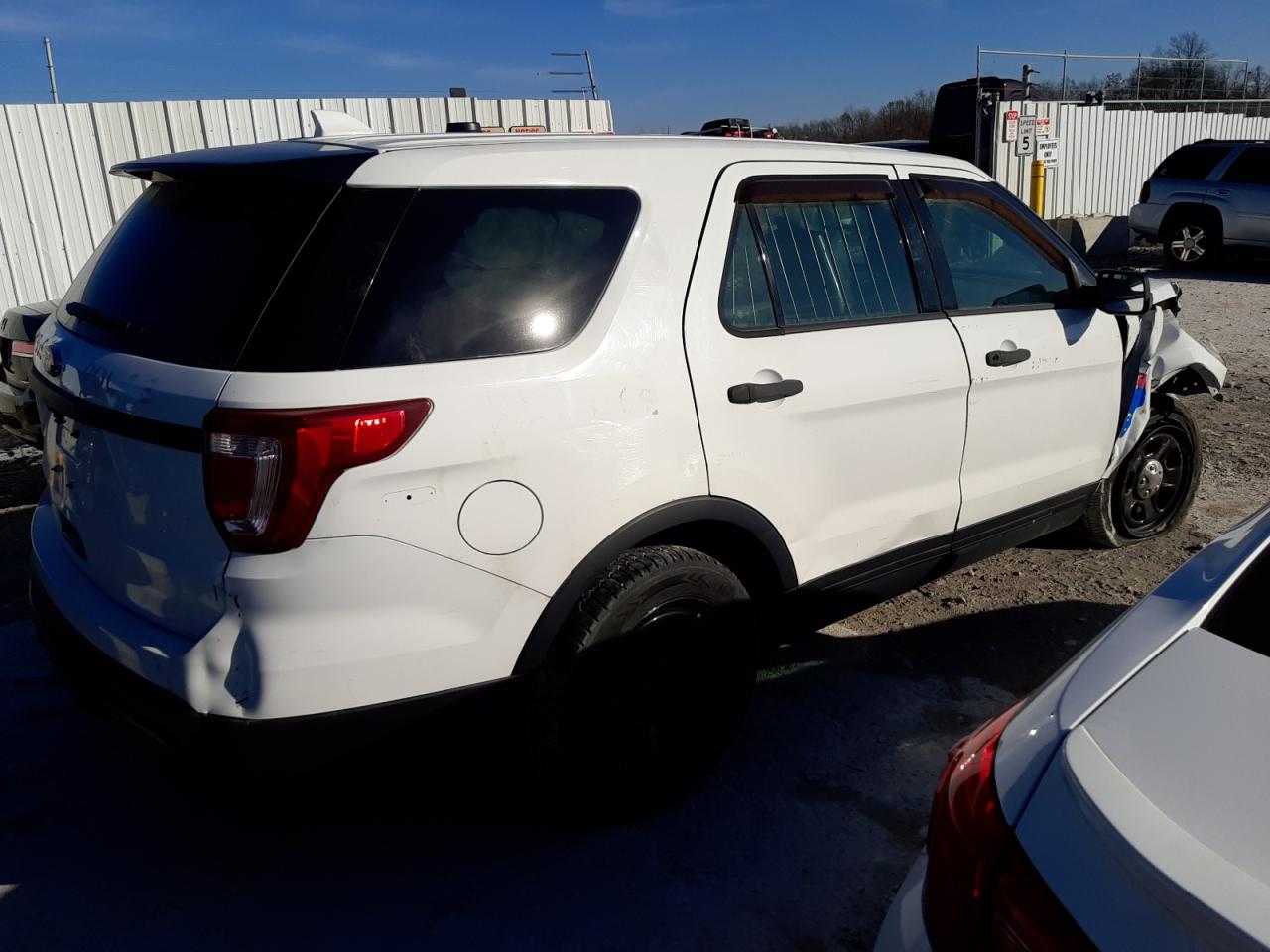 Изображение 3 2016 FORD EXPLORER POLICE INTERCEPTOR 2016 с VIN 1FM5K8AR7GGA46966