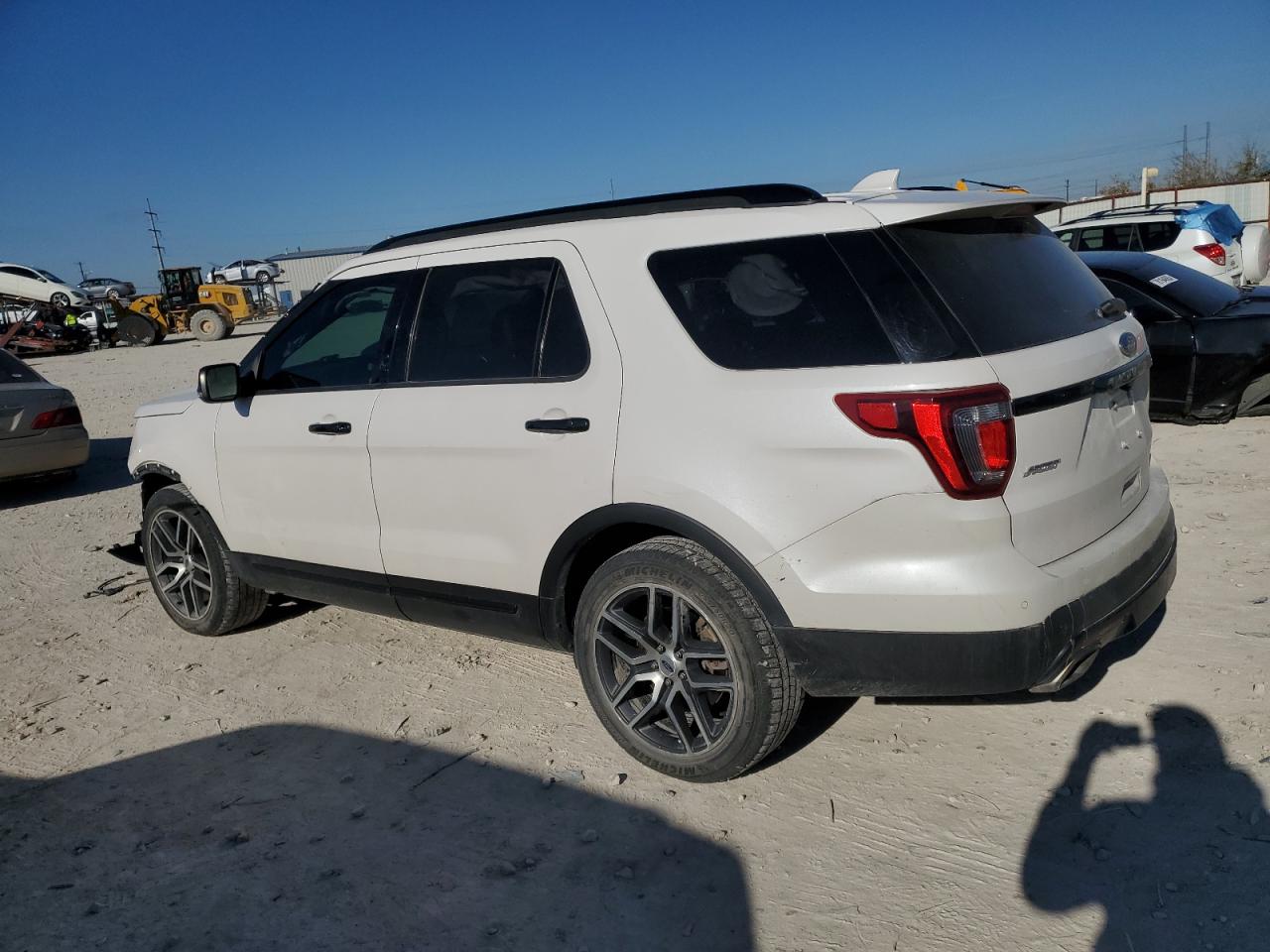 Obraz 2 z 2017 FORD EXPLORER SPORT 2017 z VIN 1FM5K8GT9HGB20828