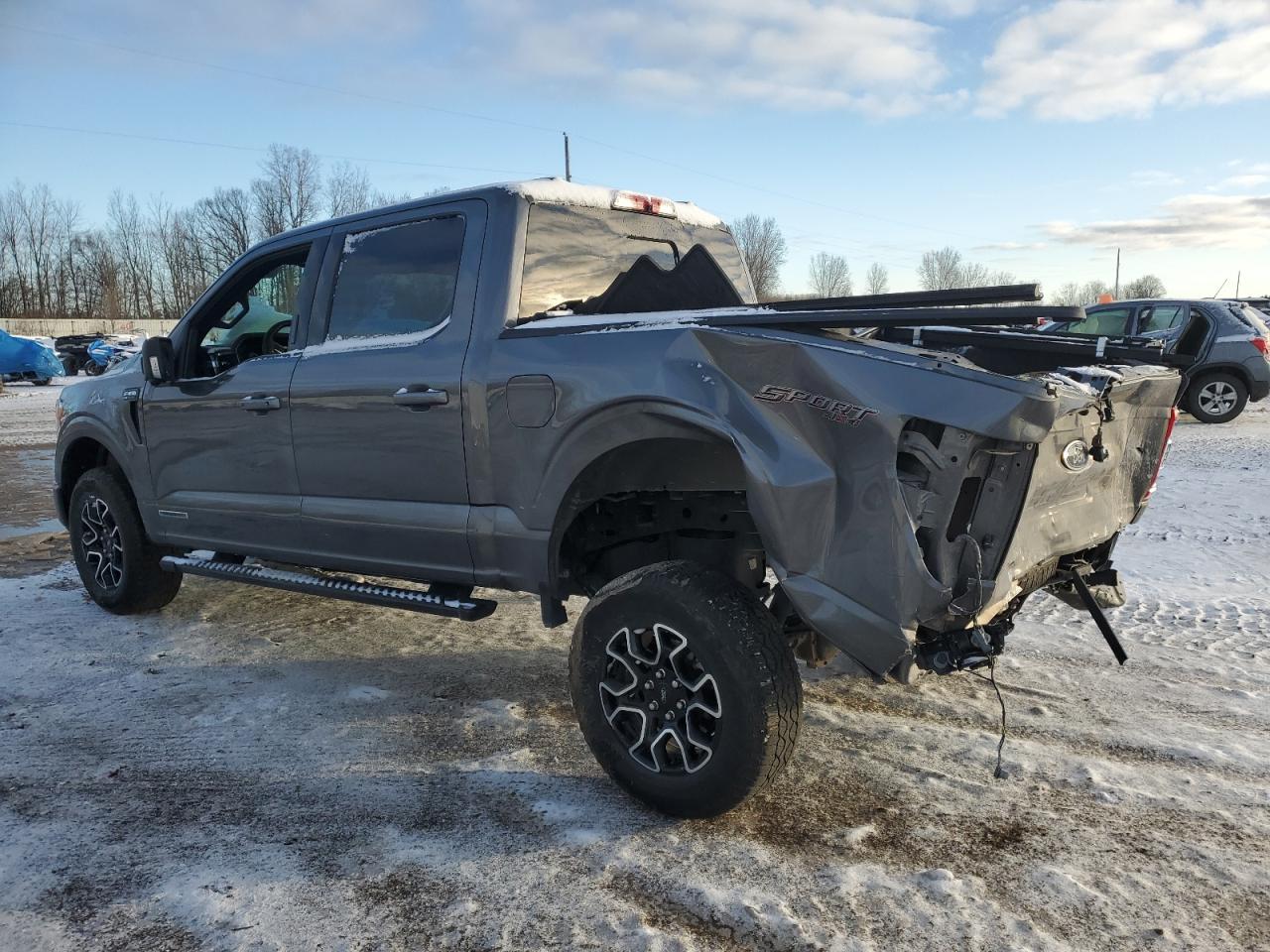 Obraz 2 z 2022 FORD F150 SUPERCREW 2022 z VIN 1FTFW1EDXNFA08623