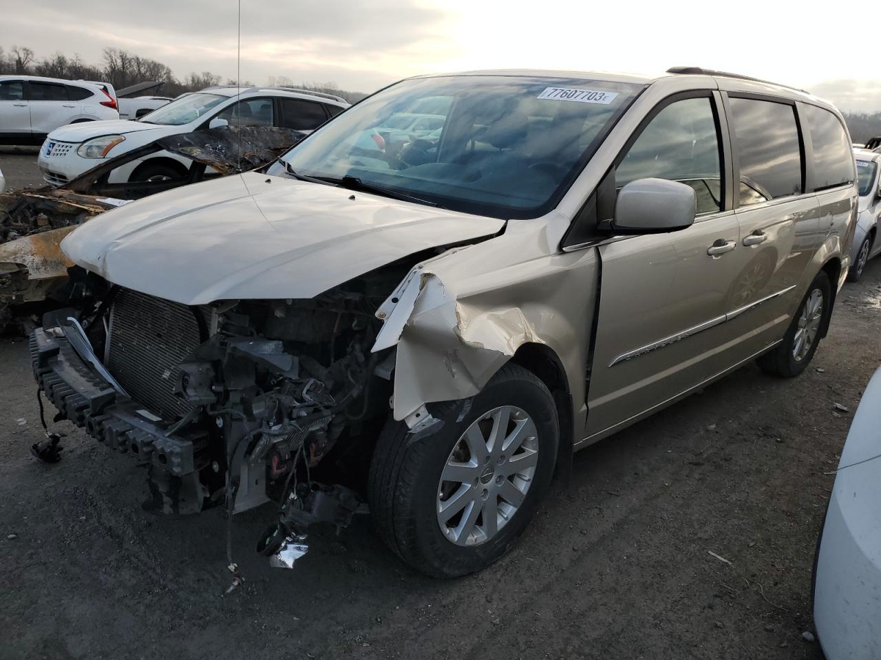 Obraz 1 z 2015 CHRYSLER TOWN & COUNTRY TOURING 2015 z VIN 2C4RC1BG6FR637570