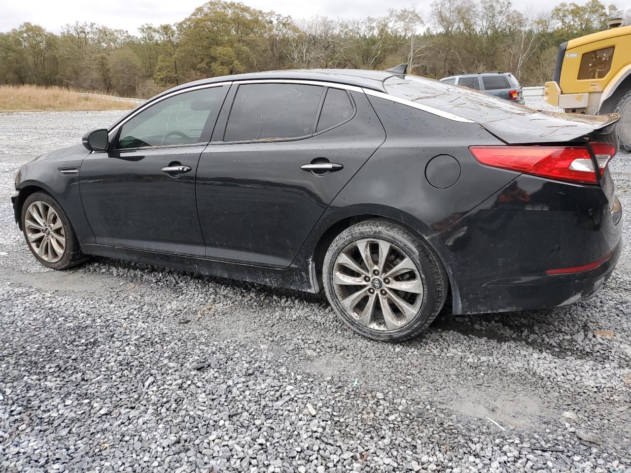 Image 2 of 2013 KIA OPTIMA SX 2013 with VIN 5XXGR4A68DG109051
