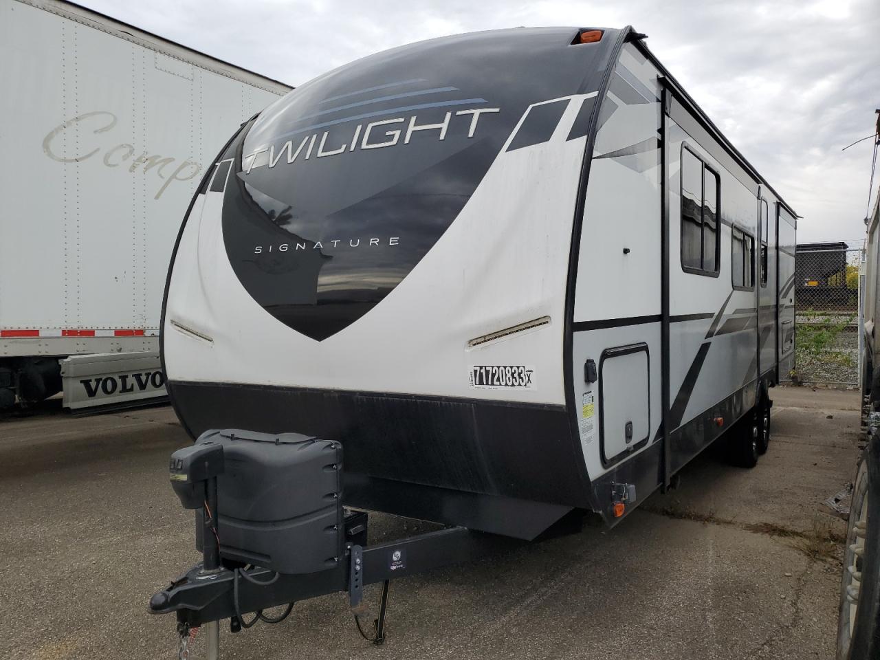 Image 2 of 2021 HEART LAND TWILIGHT 2021 with VIN 5RXPB3229M1457797