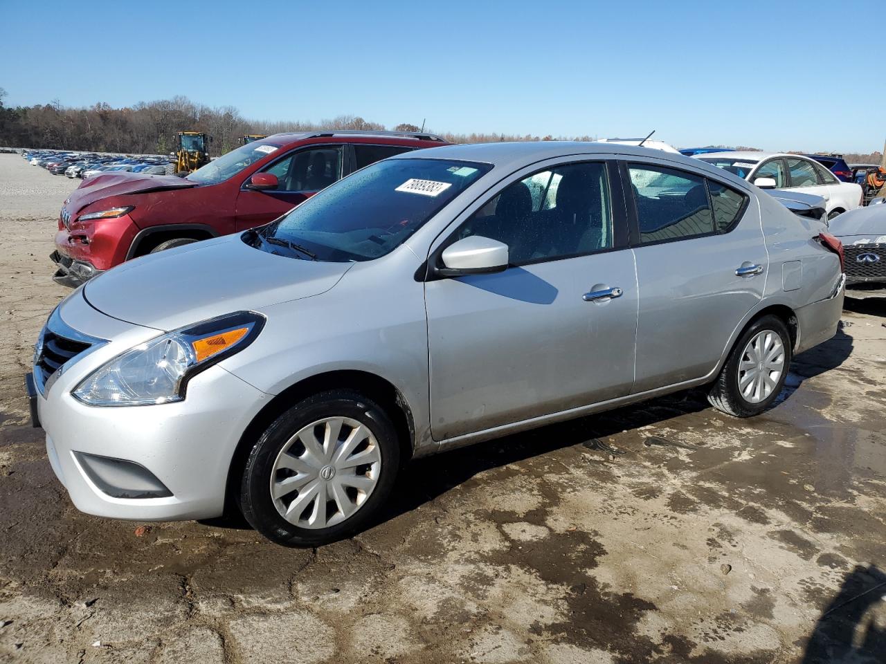 Obraz 1 z 2018 NISSAN VERSA S 2018 z VIN 3N1CN7AP2JL886512