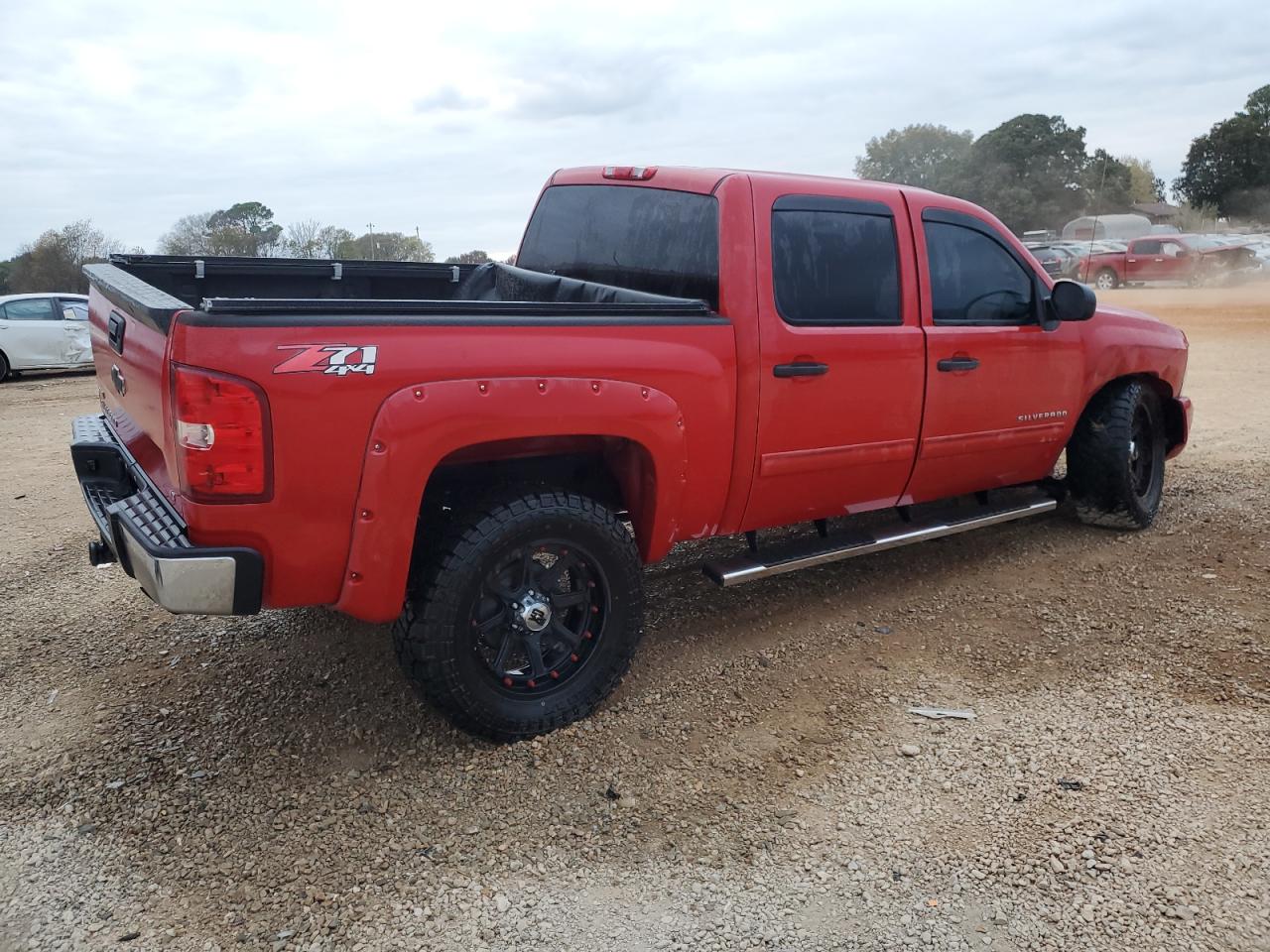 Obraz 3 z 2010 CHEVROLET SILVERADO K1500 LT 2010 z VIN 3GCRKSE35AG141367