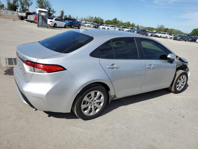 Image 3 of 2020 TOYOTA COROLLA LE 2020 with VIN JTDEPRAE2LJ113074