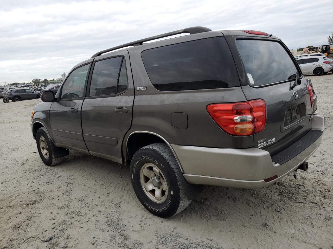 Изображение 2 2004 TOYOTA SEQUOIA SR5 2004 с VIN 5TDZT34AX4S205475