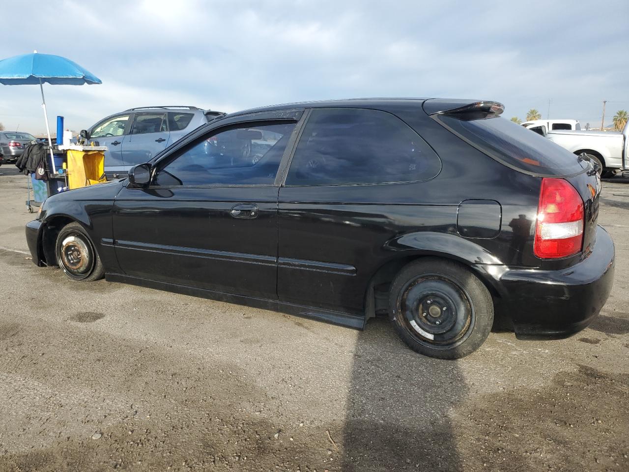 Image 2 of 2000 HONDA CIVIC DX 2000 with VIN 2HGEJ6349YH100367