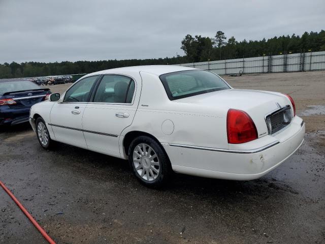Image 2 of 2007 LINCOLN TOWN CAR SIGNATURE 2007 with VIN 1LNHM81V97Y619994