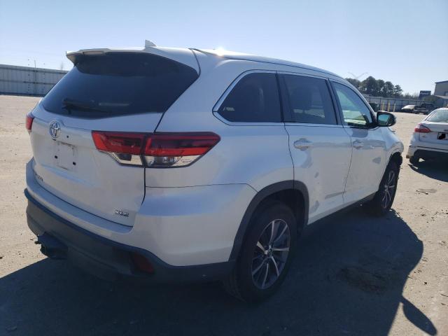 Изображение 3 2019 TOYOTA HIGHLANDER SE 2019 с VIN 5TDKZRFH8KS329030